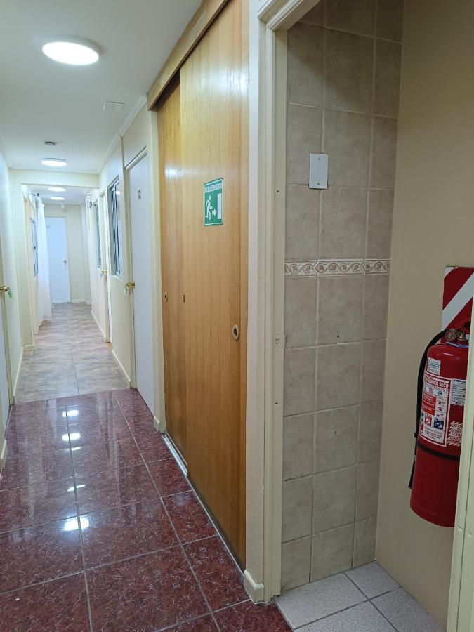 Hostal Ollague, Habitaciones Con Bano Privado Calama Exterior foto