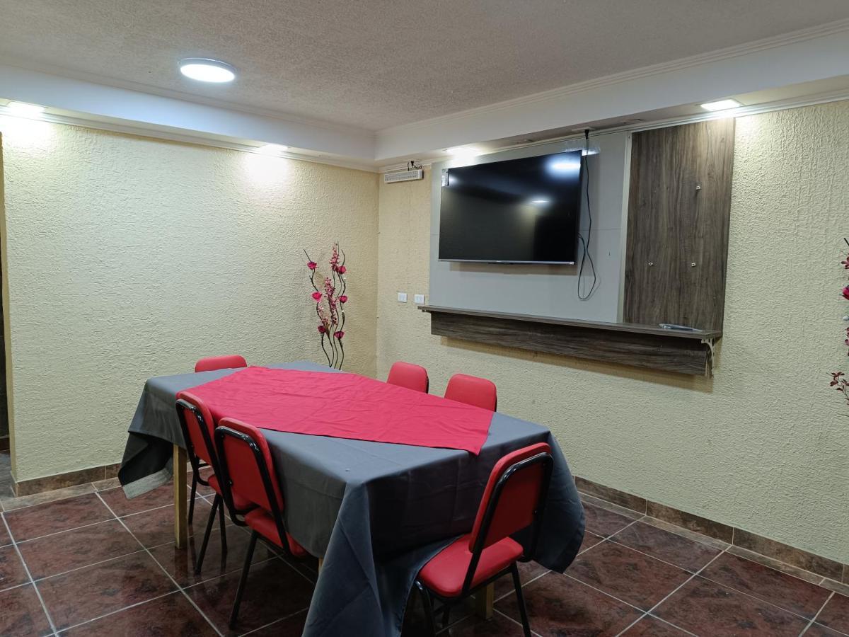 Hostal Ollague, Habitaciones Con Bano Privado Calama Exterior foto