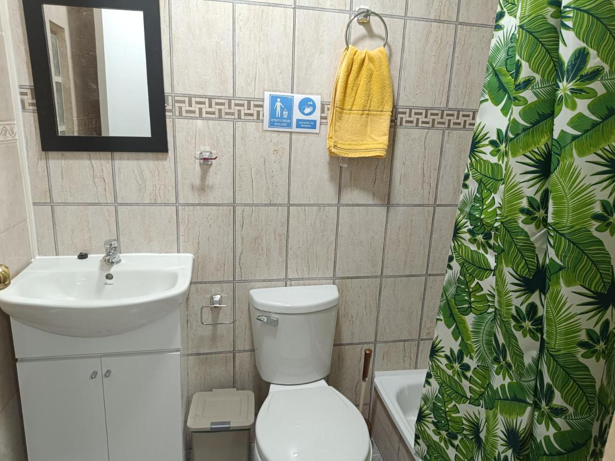 Hostal Ollague, Habitaciones Con Bano Privado Calama Zimmer foto